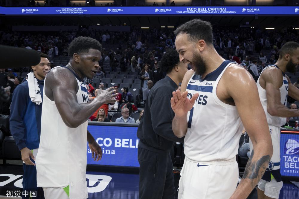 表现而备受 表现而备受